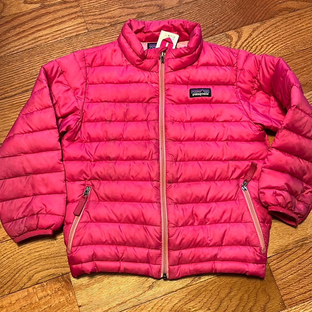 Patagonia lightweight down jacket pink 4T